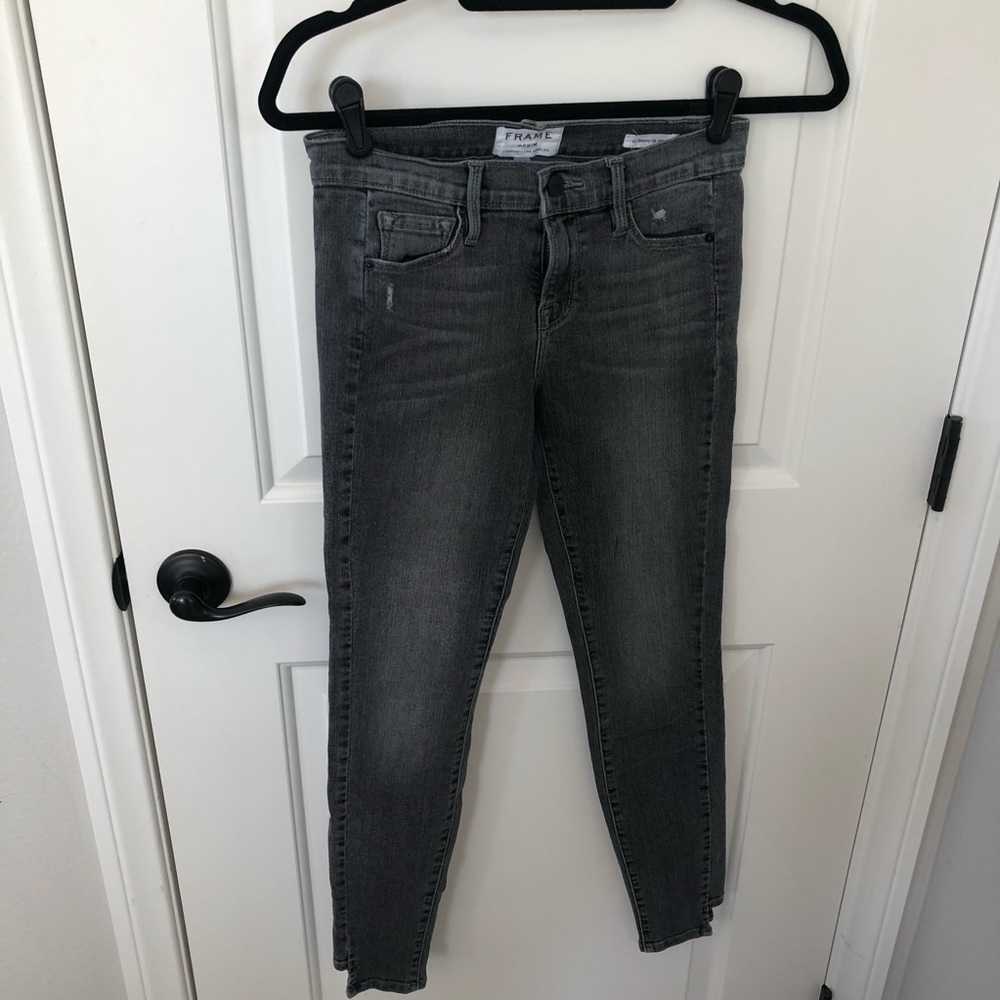 FRAME Le Skinny de Jeanne